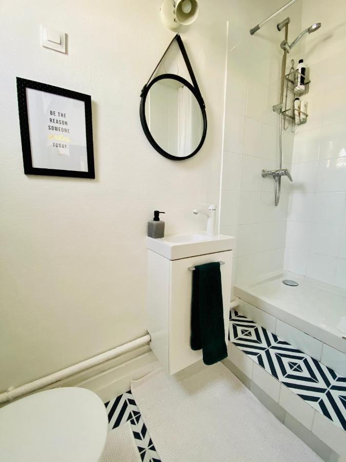 Apartment Direct Views Of Eiffel Tower & Sacre-Coeur From Mezzanine - 10 Mins To Paris Center 외부 사진